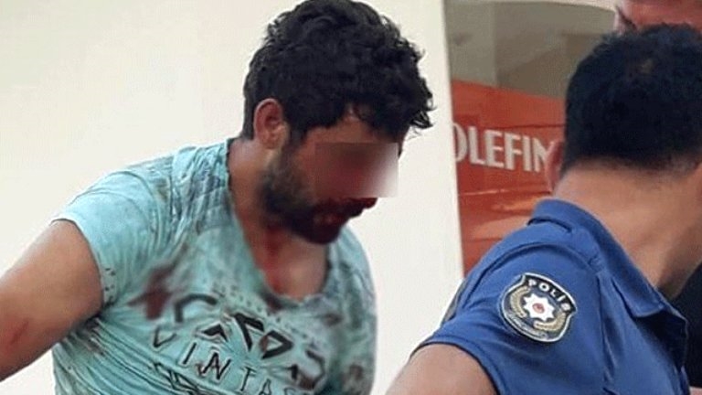 2 kız kardeşe sözlü tacizde bulunan adam meydan dayağı yedi!