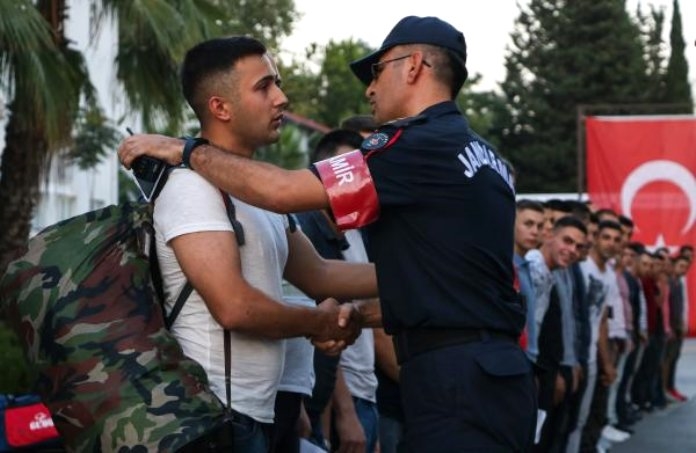Antalya’da askerlerin erken terhis sevinci