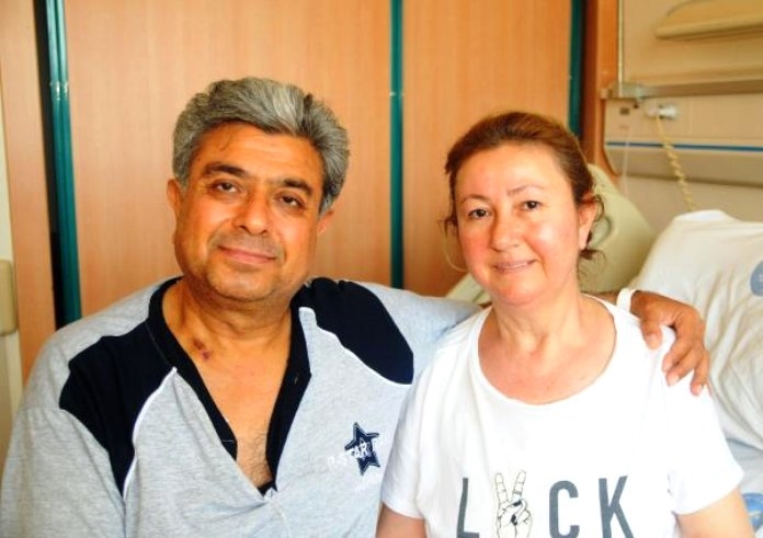 Belçika’dan gelip böbreğiyle ağabeyini hayata bağladı