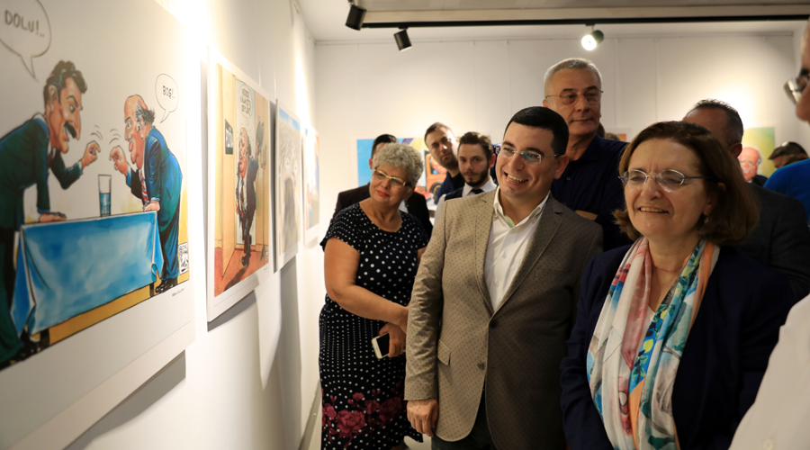 Karikatürlerle Sülayman Demirel Sergisi Dokuma Park’ta açıldı
