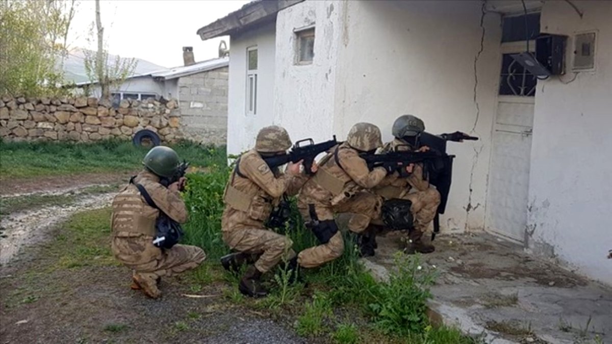 29 ilde operasyon: 418 kişi gözaltına alındı