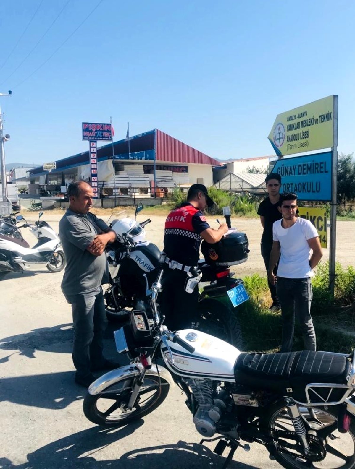 Motosikletlilere yönelik sıkı denetim