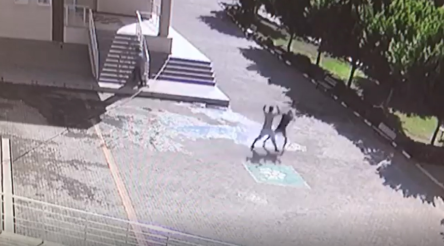 İşitme engelli ve otizmli genç okulda darp edildi iddiası