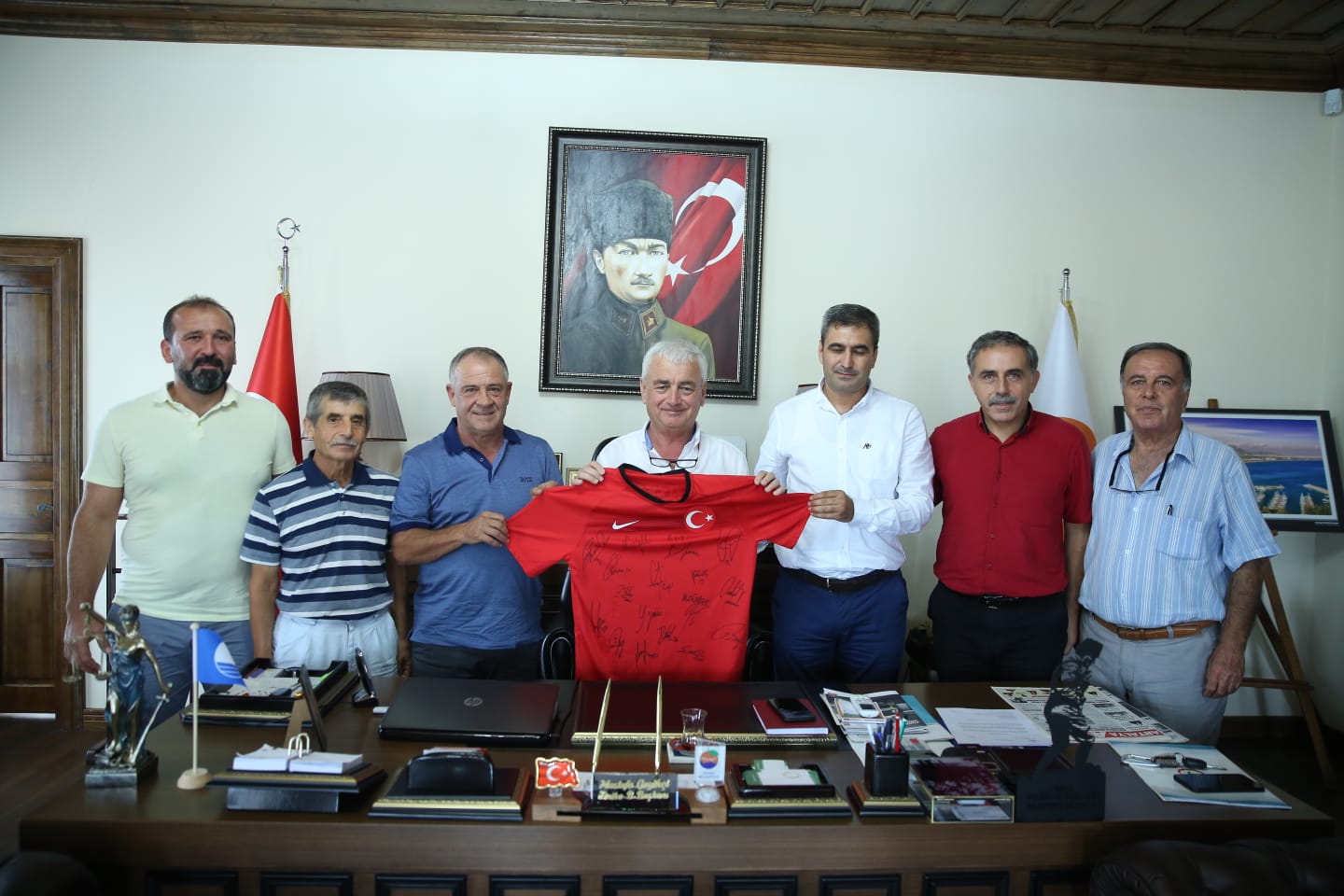Futbolun temsilcilerinden başkanlara ziyaret