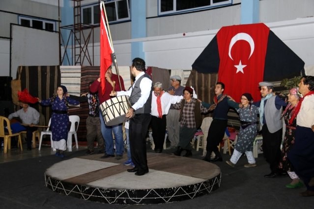 Kaş’ta Geleneksel Seyirlik Oyunları