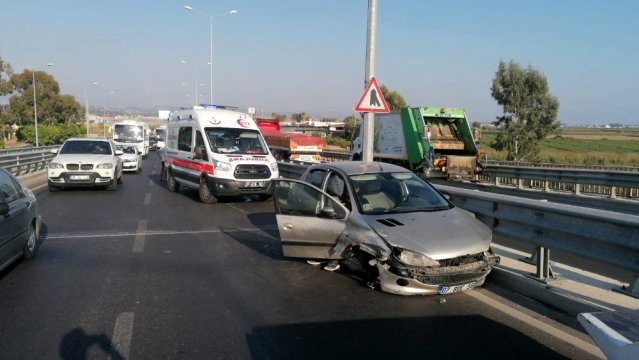 Kopmuş tekerle 100 metre gitti, diğer bariyere çarparak durabildi