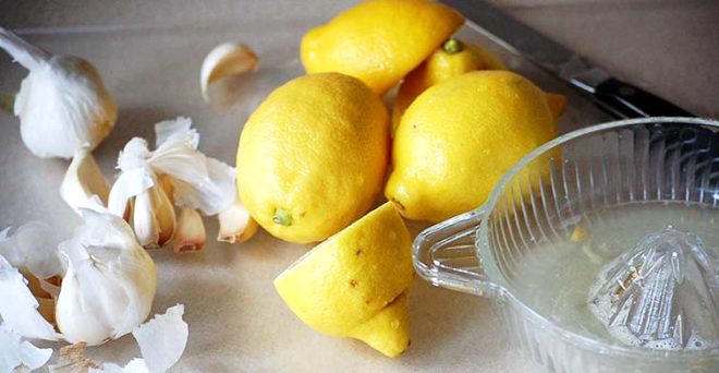 Limon suyuna sarımsak atınca bakın ne oluyor! Etkisi inanılmaz