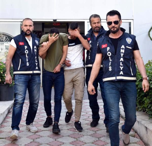 Trans bireyi 22 bıçak darbesiyle öldüren sanık hakim karşısında