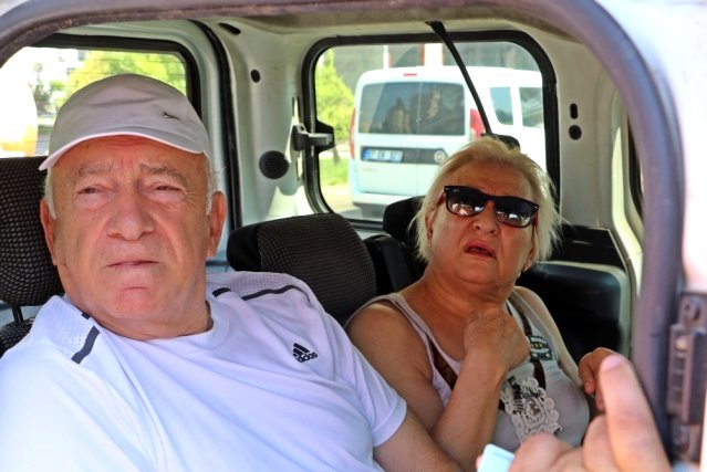 Yaşlı çifte kapkaç şoku