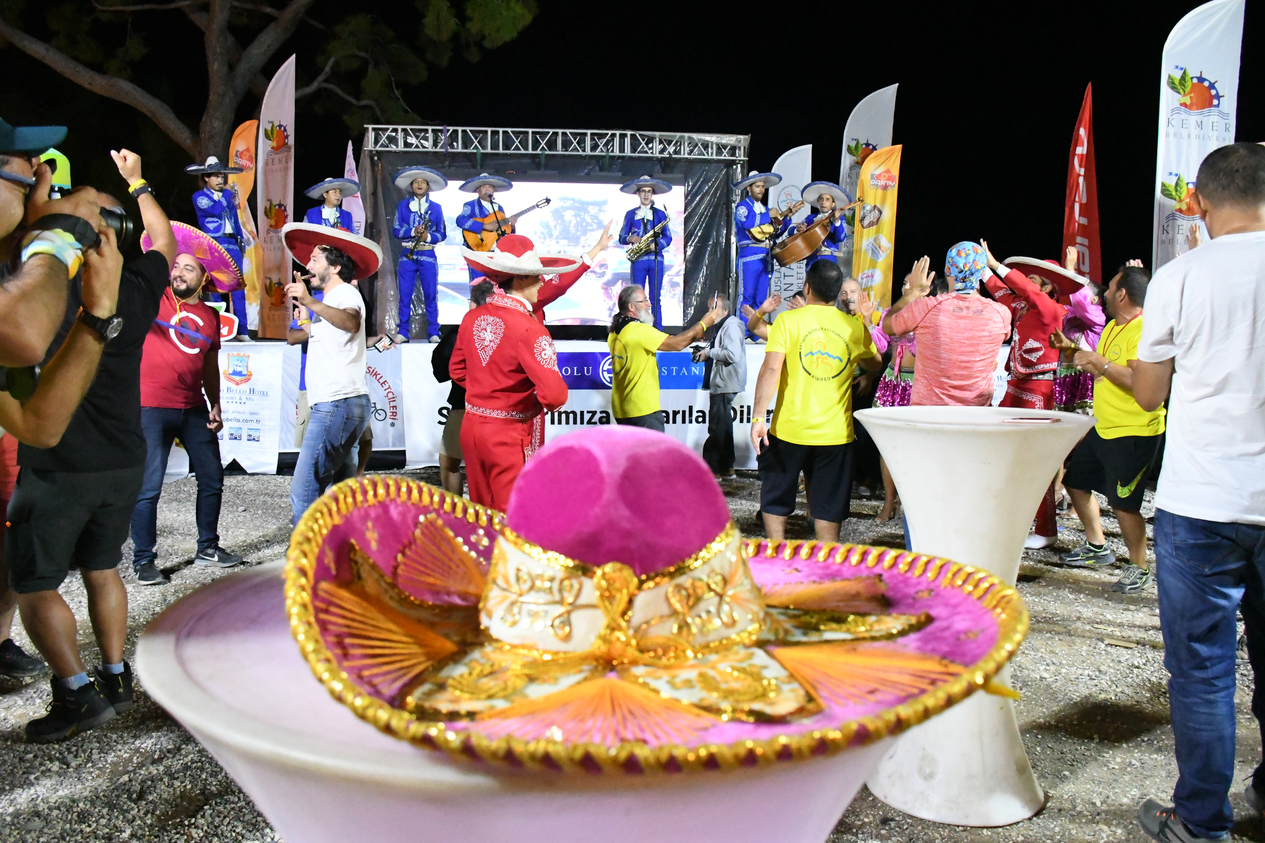ULUSLARARASI BİSİKLET FESTİVALİ’NİN GALA GECESİ YAPILDI