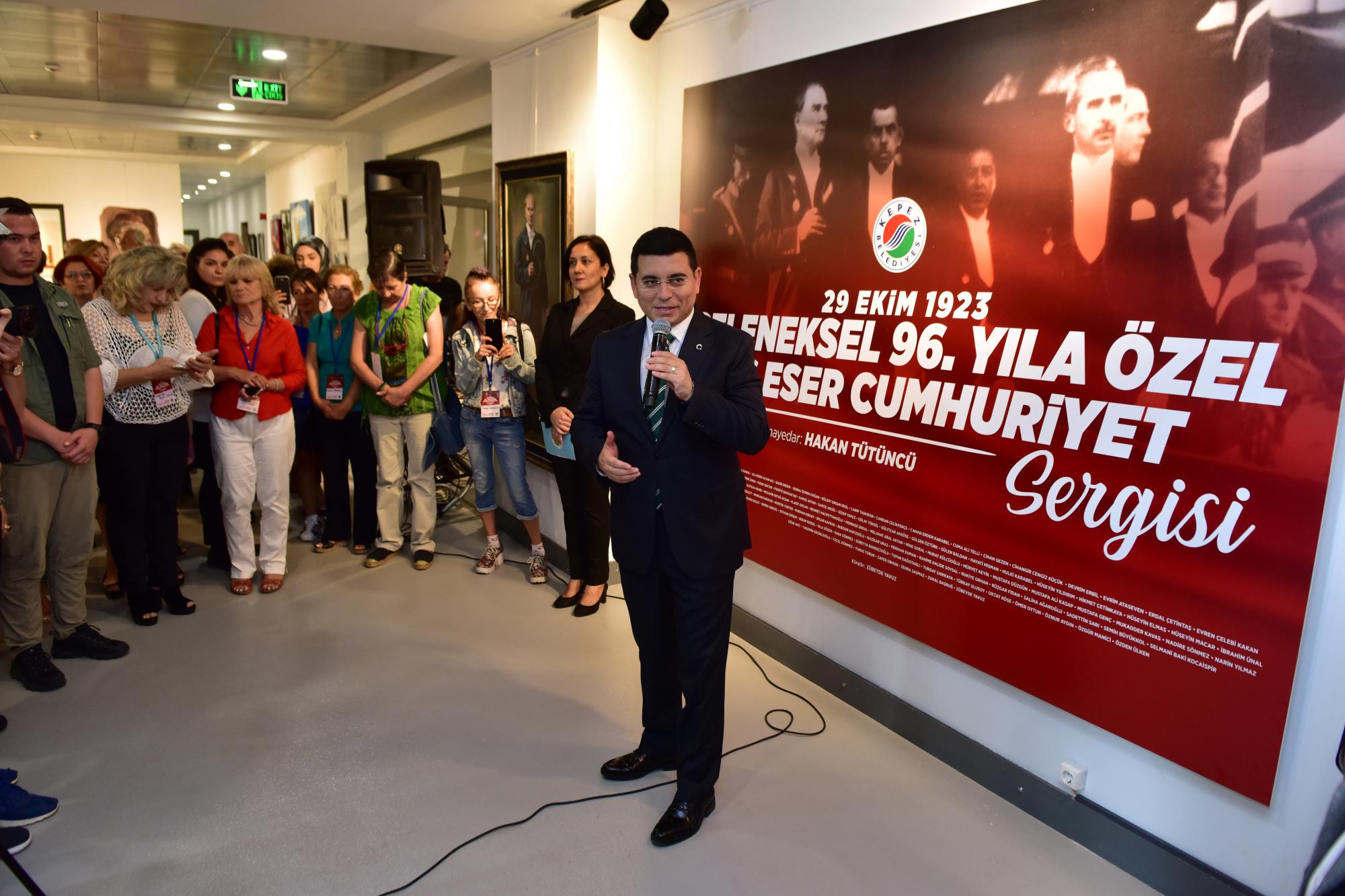 Kepez’de 96 eserli Cumhuriyet sergisi