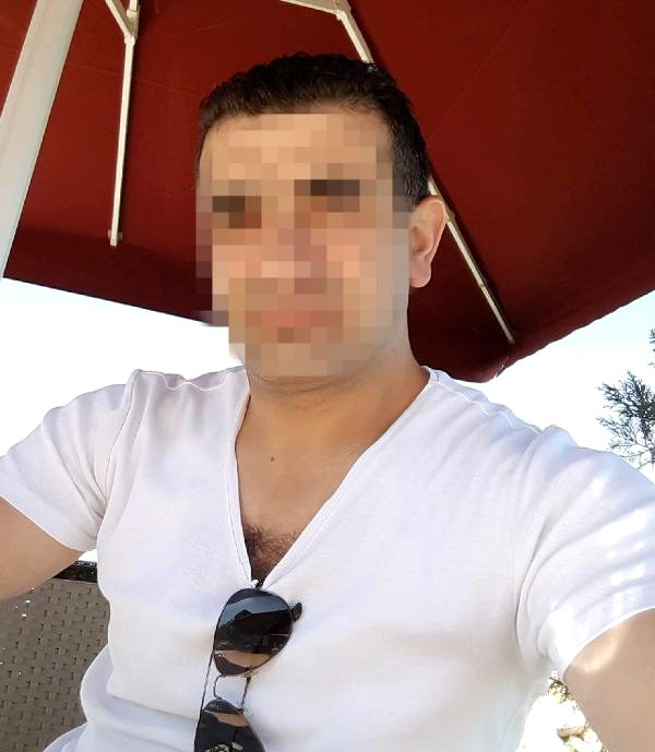 Antalya’da bir zabıta memuru, annesiyle evde yakaladığı polisi bıçakladı