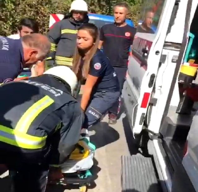 Antalya’da Rus turistleri taşıyan midibüs devrildi: 4 yaralı