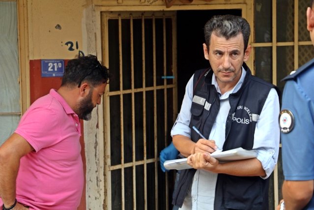 Tütün satmaya gelmeyince arkadaşları tarafından ölü bulundu