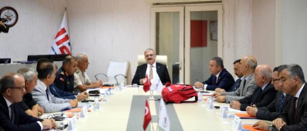 Vali karaloğlu’ndan afet talimatı: kimse davet-çağrı beklemesin