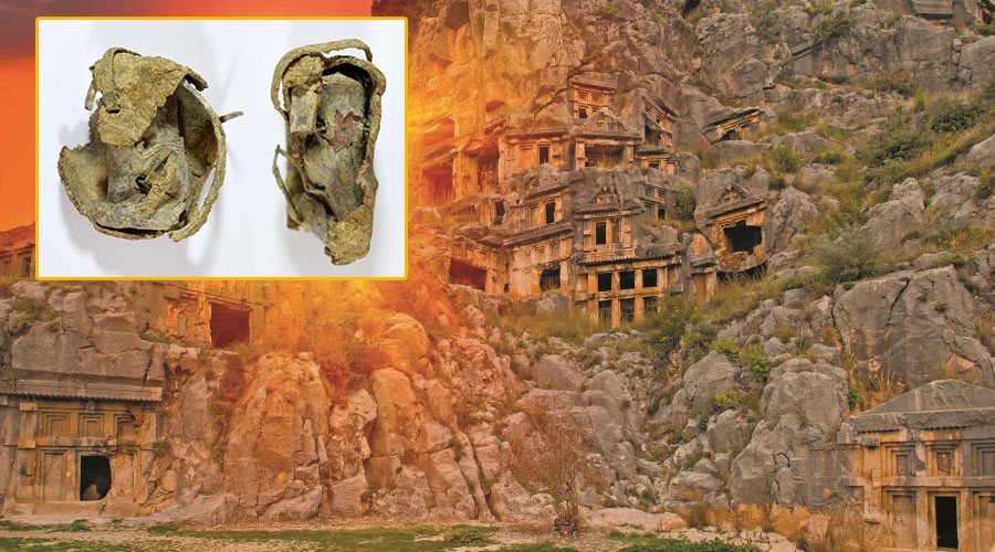 Myra-Andriake’de ‘kara büyü’ objesi bulundu