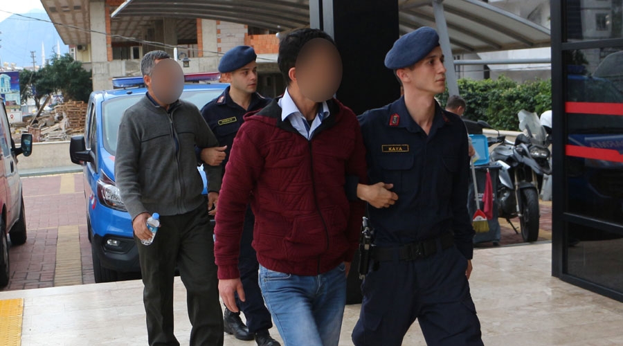 Zeytin toplayan 46 yaşındaki kadını zorla kaçırdırlar