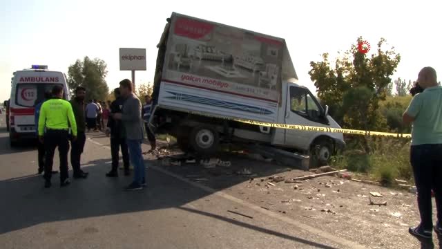 13 yaşındaki Salih, çilek satmak için tezgah açtığı kamyonetin altında kalarak can verdi
