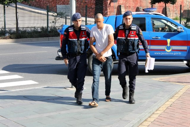 Alanya’da iş yerinden 40 bin TL çalan şüpheliyi parmak izi yakalattı