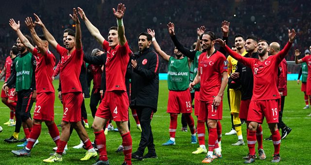 Milli oyunculara teklif yağıyor!