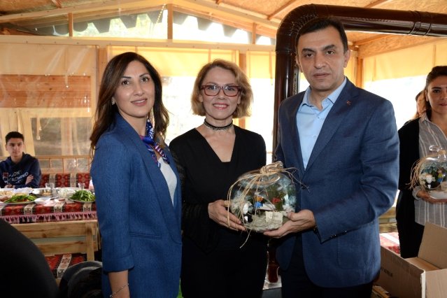 Ulucan şehit ve gazilerin öğretmen eşleri ile bir araya geldi