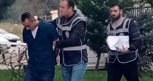 17 yaşındaki kıza çıplak fotoğraflarla şantaj!