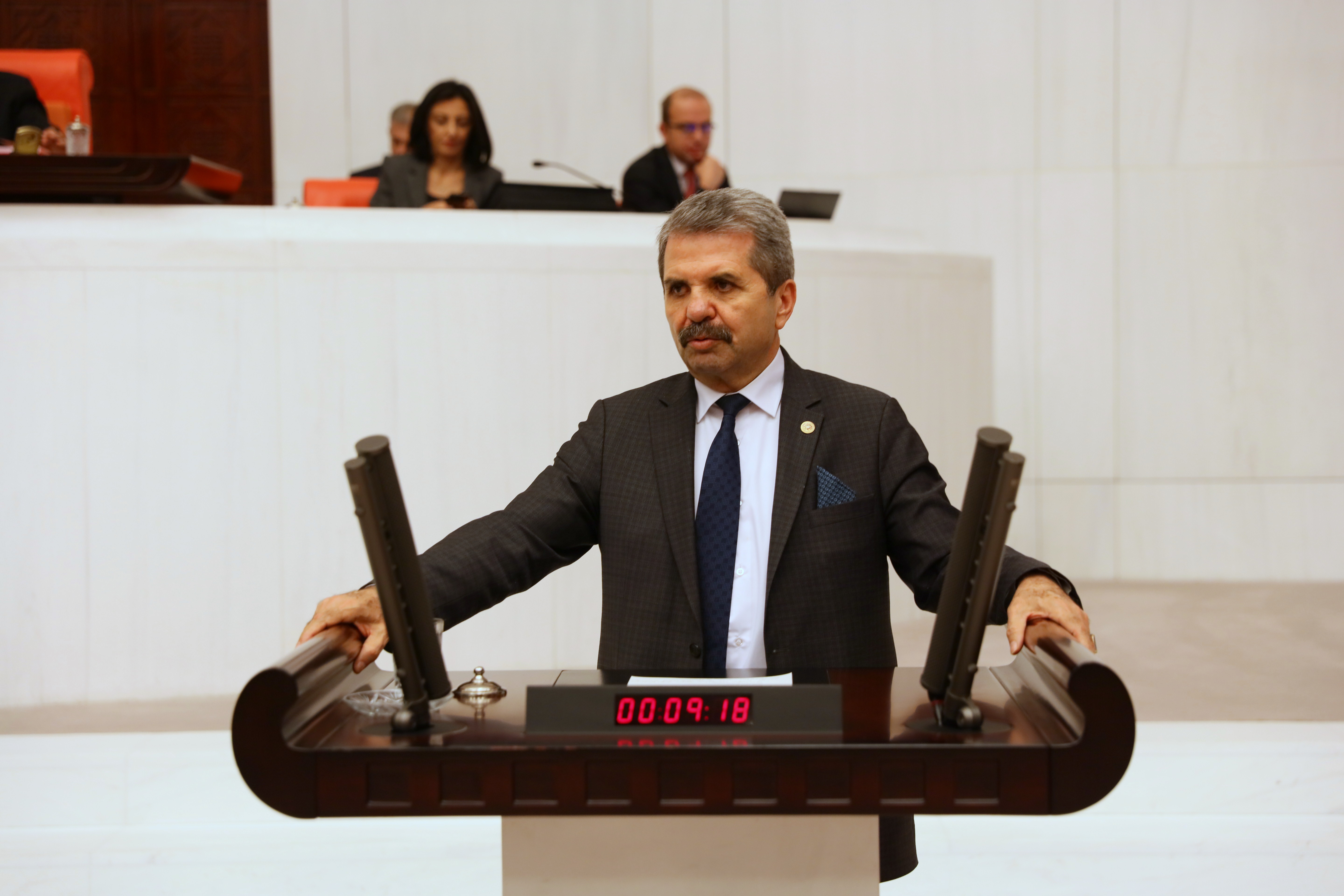 Bahşi’den evrensel hukuk ilkelerine düzenlenmesini dile getirdi