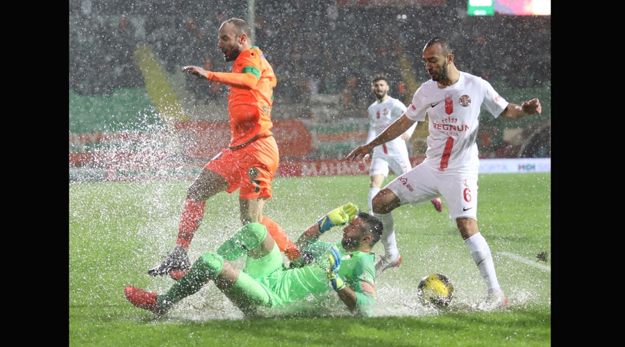 Antalyaspor’da 8 haftalık 3 puan hasreti