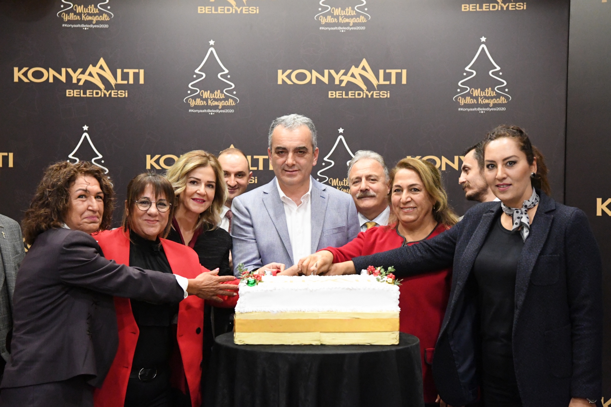 Başkan Esen, “Kazanan Konyaaltı olacak”