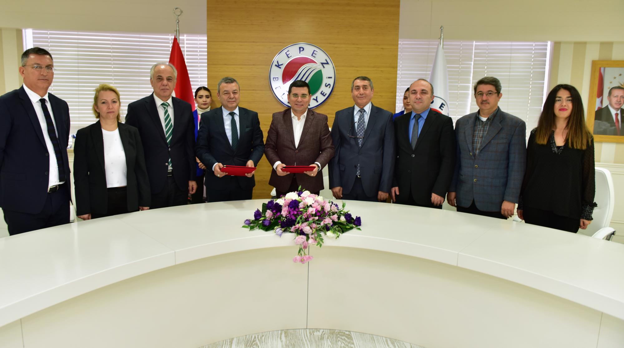 Kepez’den Antalya’ya köy pazarı