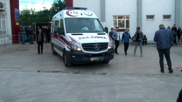 Antalya’da öğrencilerin bıçaklı kavgası: 1 yaralı