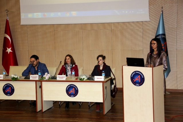AÜ’de, “Sizin Evde İnsan Hakları Var mı?” paneli düzenlendi
