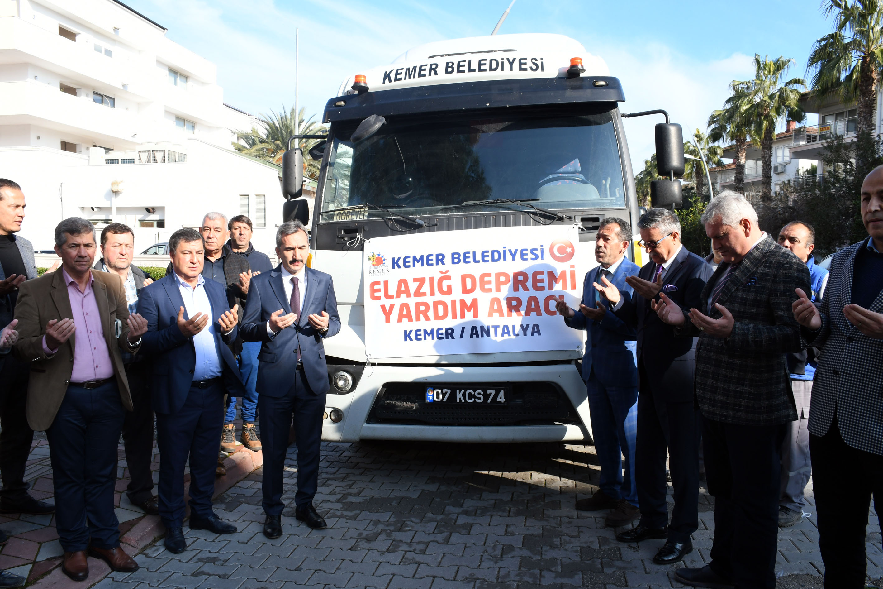 ELAZIĞ’A YARDIM TIRI YOLA ÇIKTI