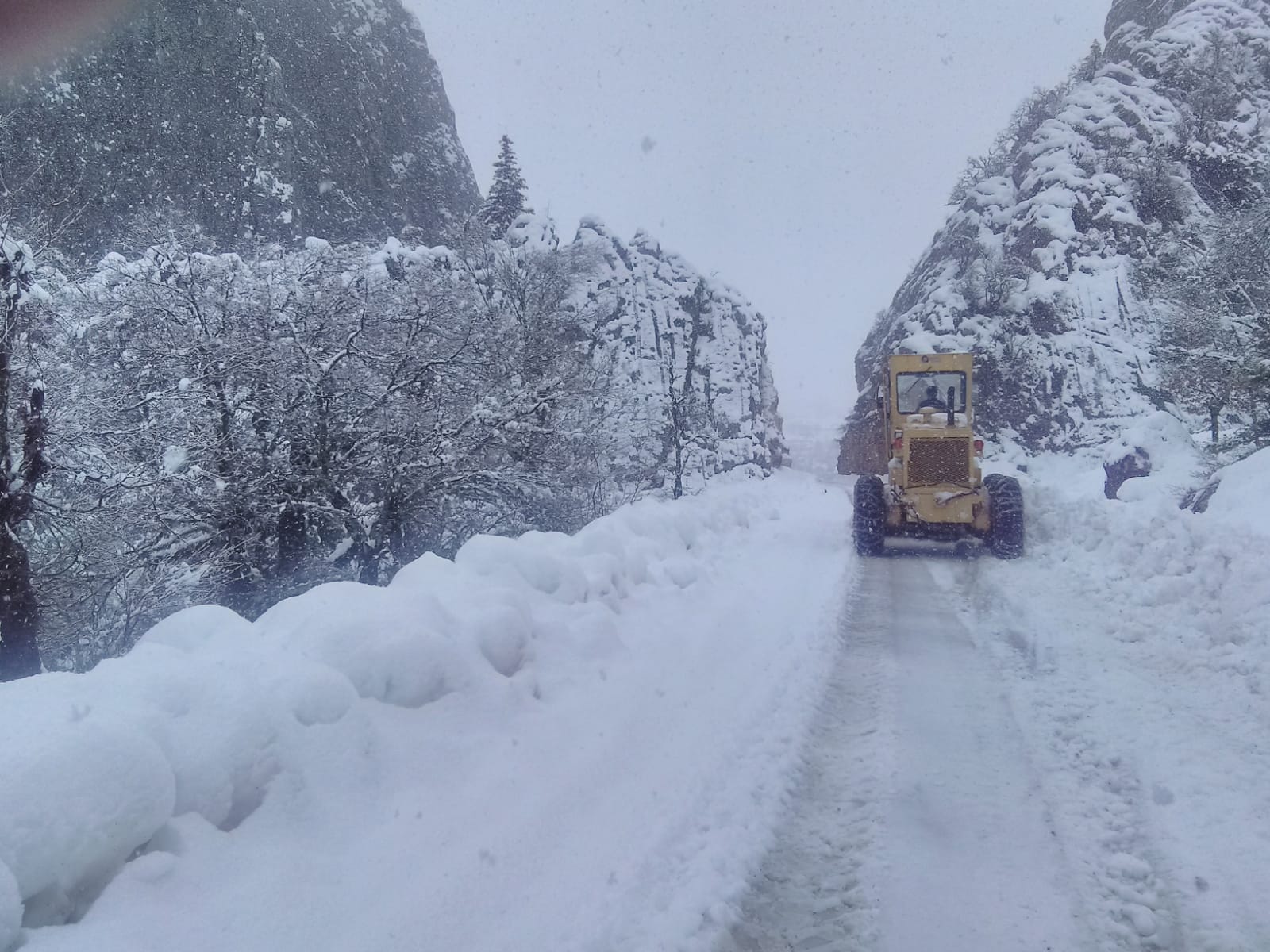 Alanya ve Demre’de yollar açılıyor