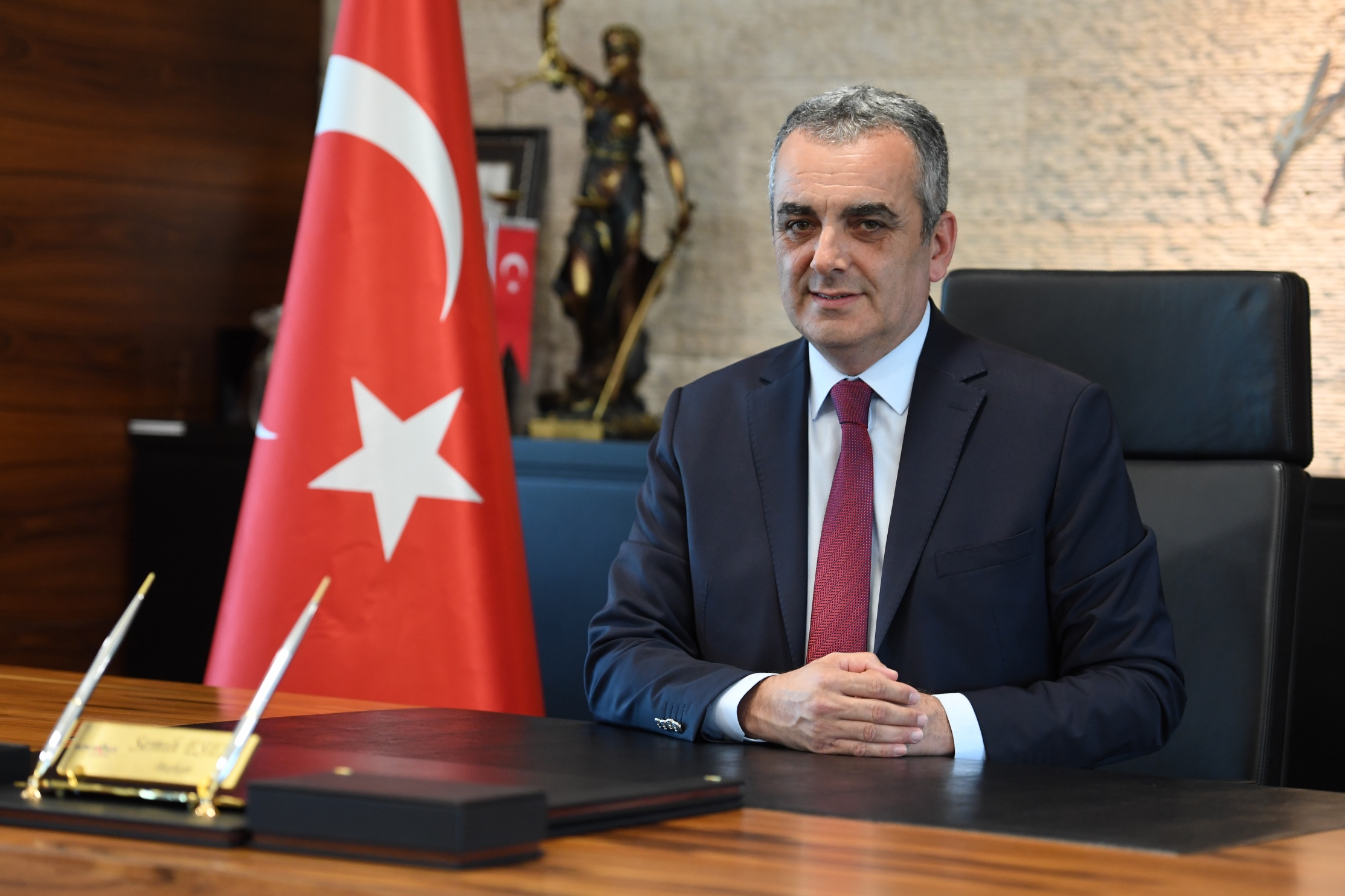 BAŞKAN ESEN’İN 10 OCAK ÇALIŞAN GAZETECİLER GÜNÜ MESAJI