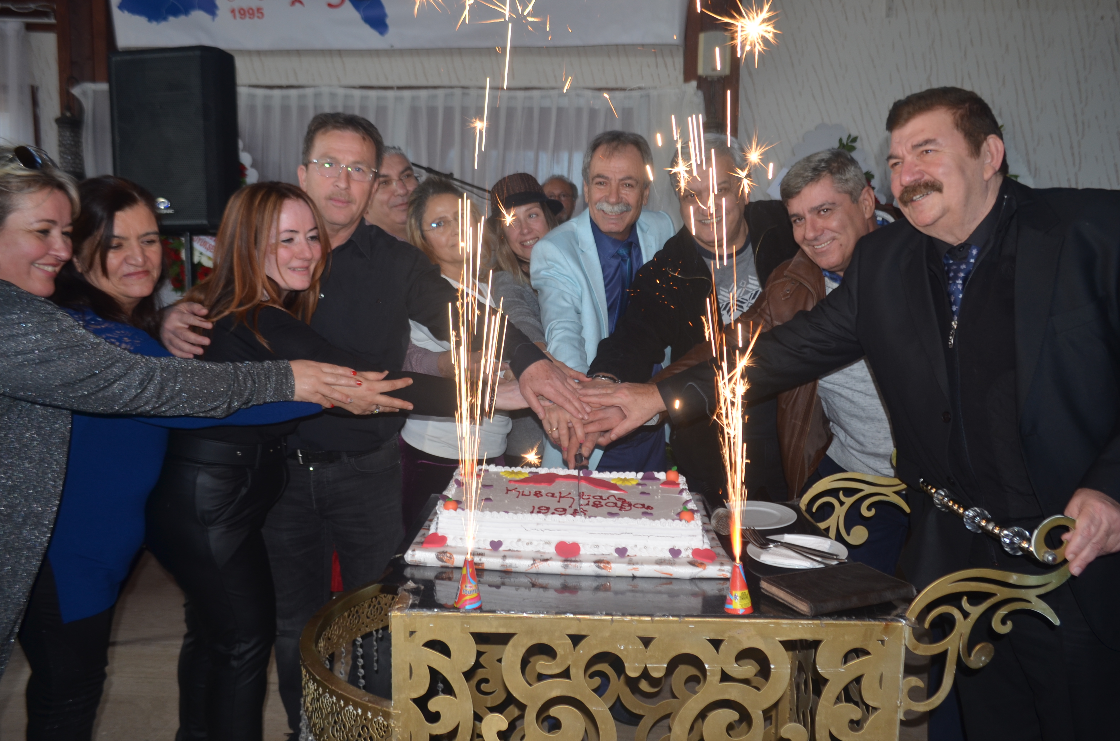 ALKIŞLAR BÜLENT KANTARCILAR”A