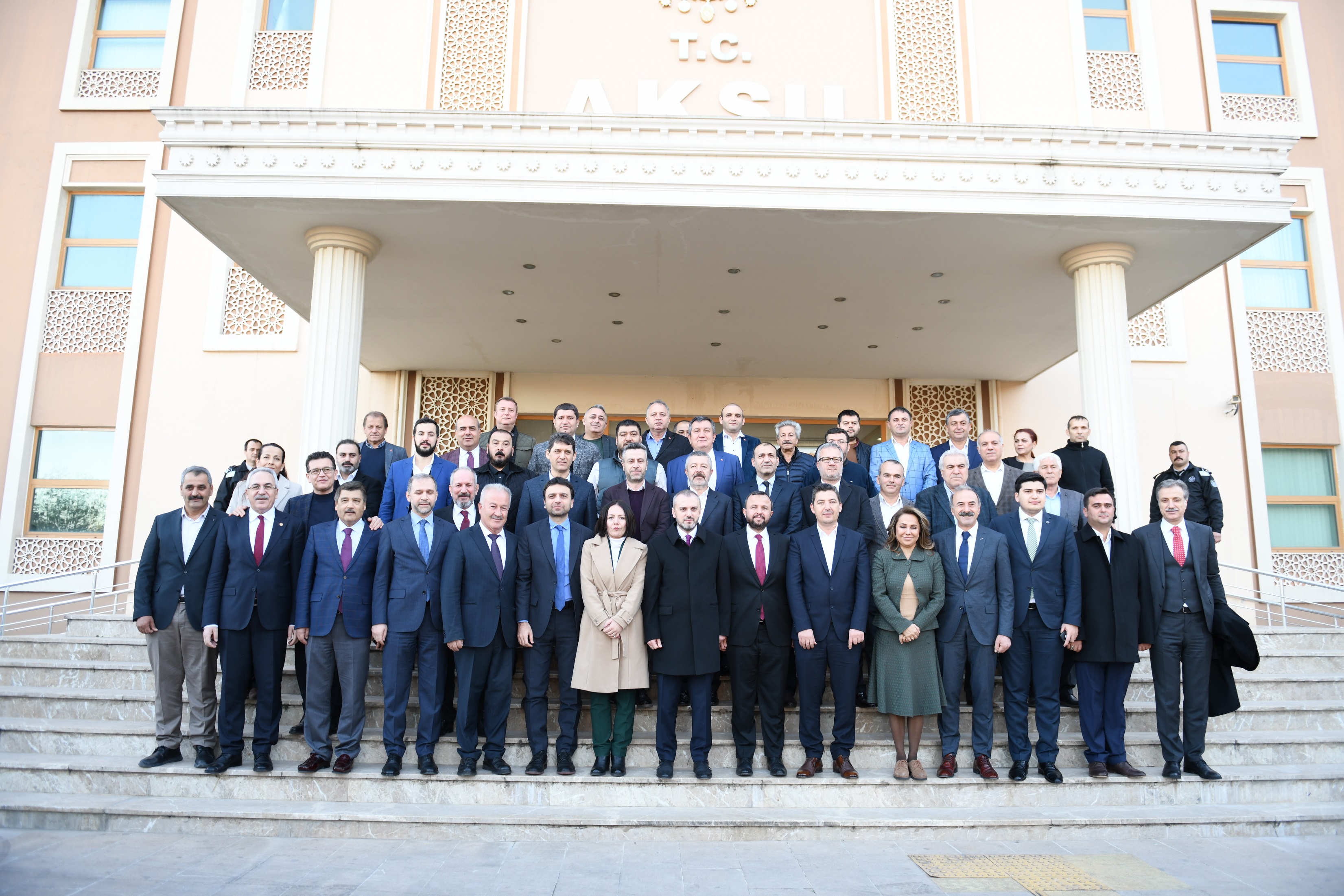 AK PARTİ GENEL BAŞKAN YARDIMCISI KANDEMİR’DEN AKSU ZİYARETİ