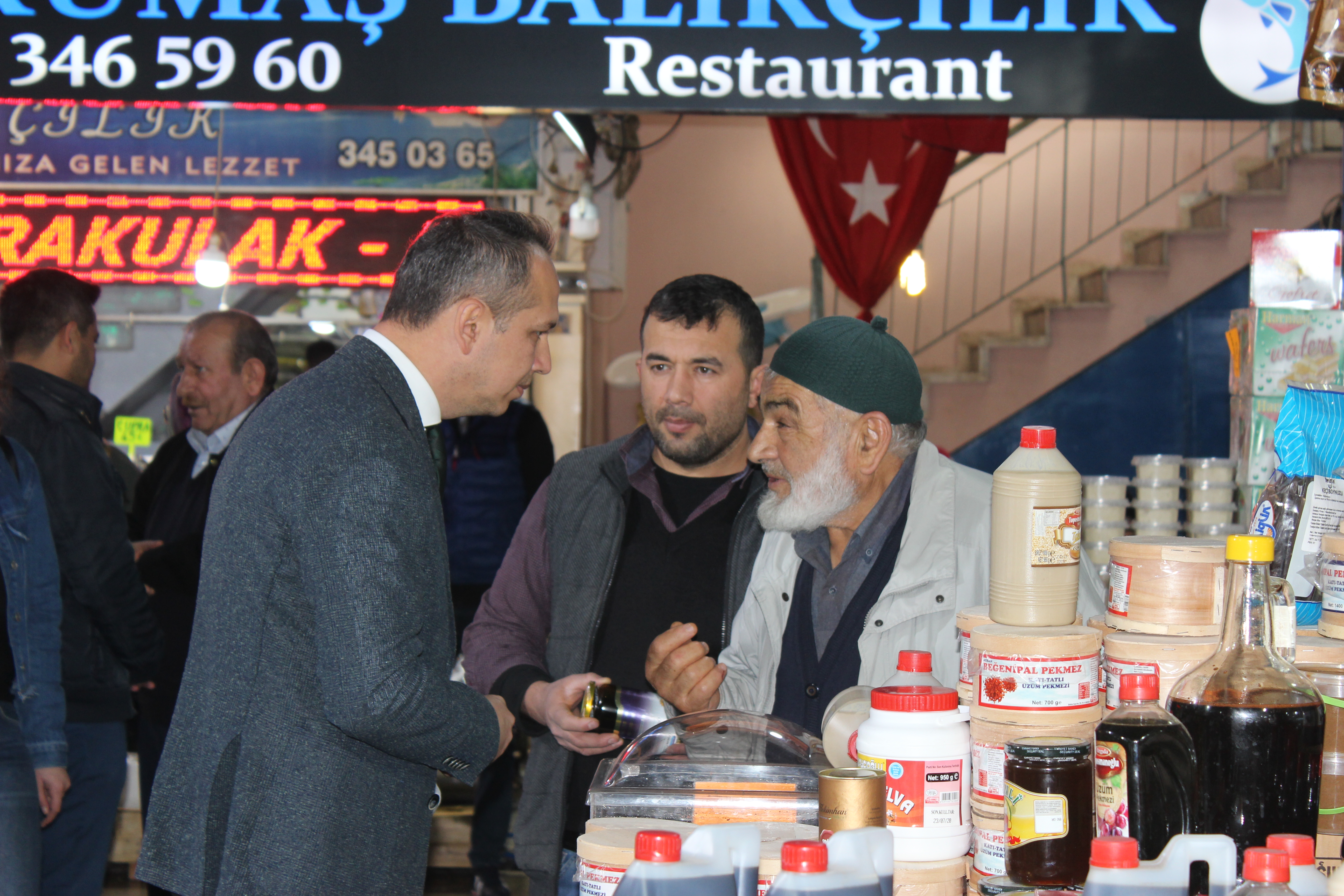 Kurnaz, “Vatandaş’la esnaf da fiyatlardan şikayetçi”