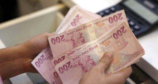 En düşük memur emeklisi maaşı 2 bin 661 lira oldu!