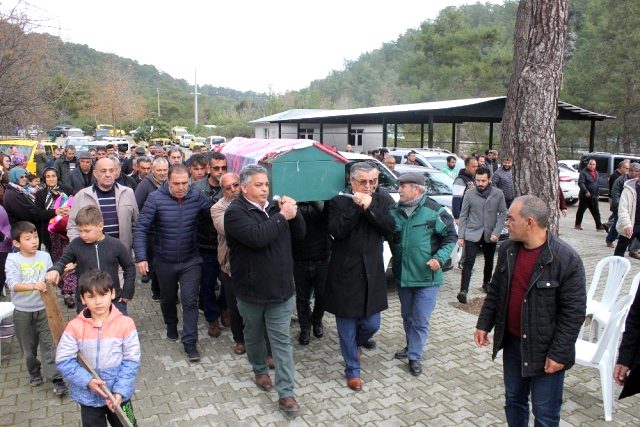 Genç Elif’in söz kesme hayalleri yarım kaldı, duvaklı tabutla defnedildi