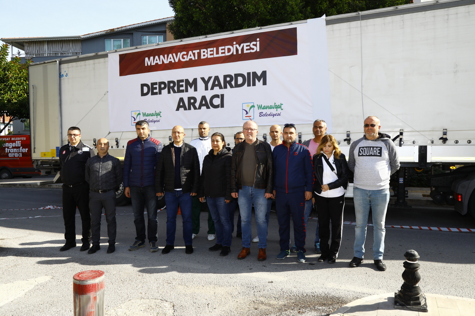 MANAVGAT BELEDİYESİ DEPREM YARDIM TIR’I YOLA ÇIKTI