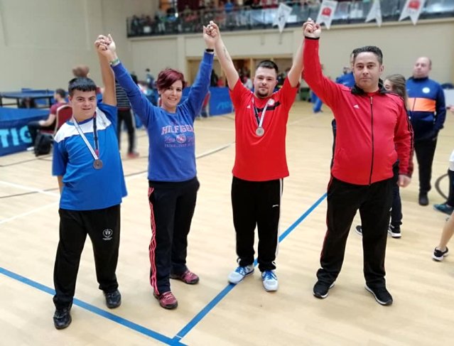 Sivaslı özel sporculardan büyük başarı