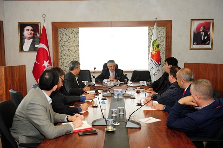 BAŞKAN TOPALOĞLU, STK TEMSİLCİLERİYLE BİR ARAYA GELDİ