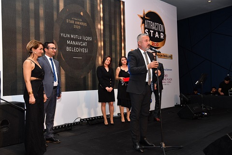 BAŞKAN ŞÜKRÜ SÖZEN YILIN MUTLU İLÇESİ ÖDÜLÜNÜ ALDI