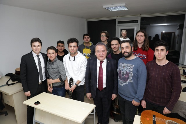 Başkan Böcek Kaş’ı ziyaret etti