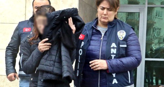 Cinsel birliktelik için evine kadın çağıran adam gasp edildi