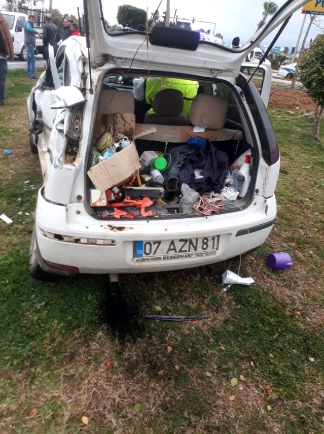 Otomobil ile otobüs çarpıştı, bir kişi ağır yaralandı