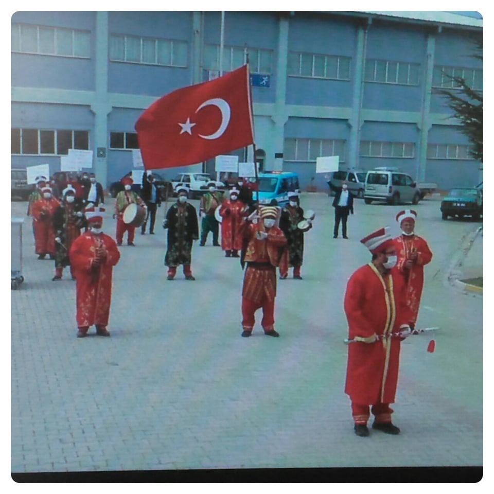 Korkuteli Belediyesi Mehter Takımından vatandaşa doping