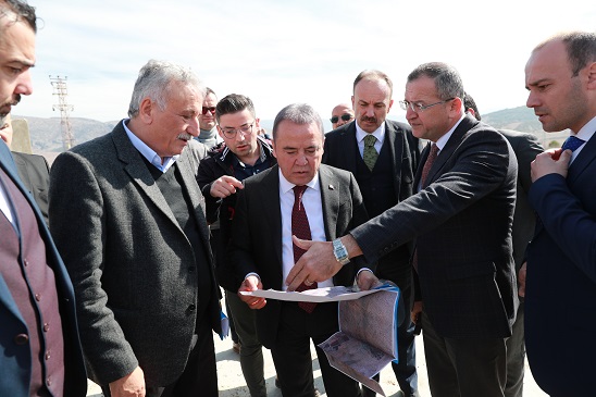 Başkan Böcek Korkuteli’nde