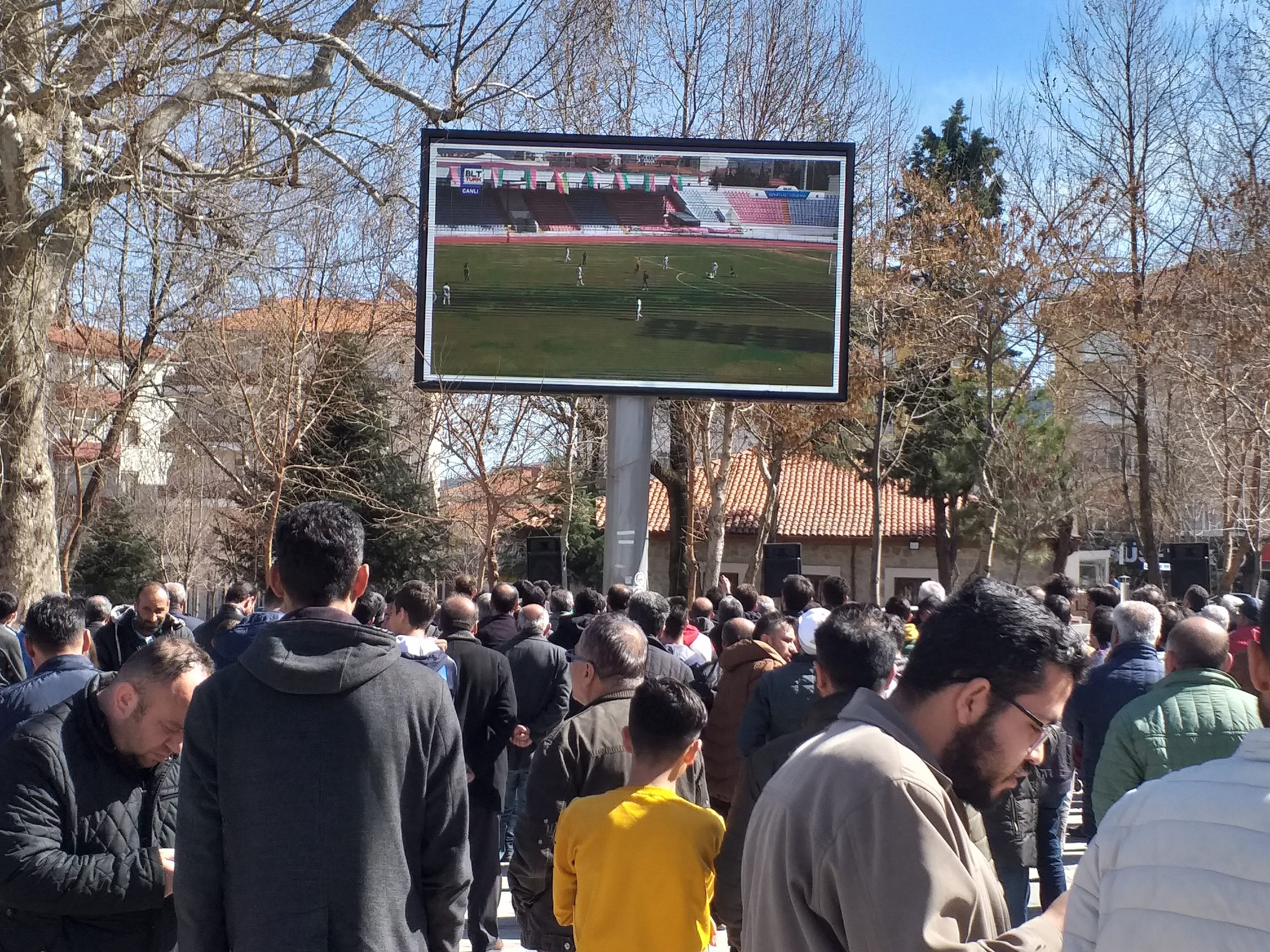 Ispartaspor’a meydan desteği!